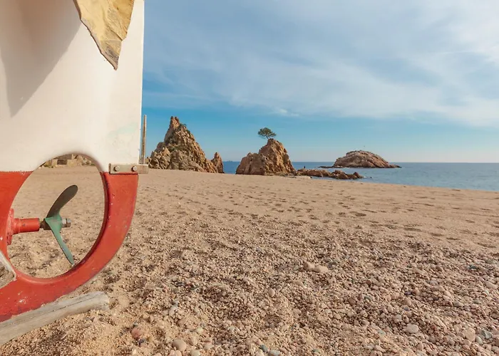 Апартаменты Lets Holidays Garden House In Front Of The