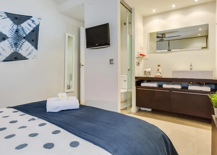 Lets Holidays Garden House In Front Of The Апартаменты