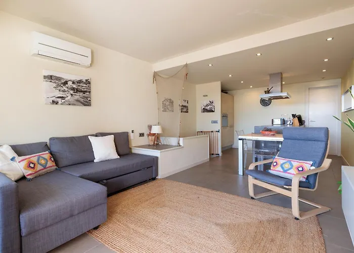 Апартаменты Lets Holidays Garden House In Front Of The