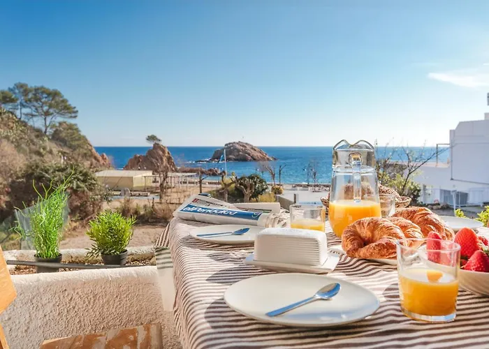 Lets Holidays Garden House In Front Of The Апартаменты *