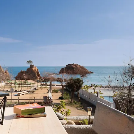 Lets Holidays Garden House In Front Of The Tossa de Mar