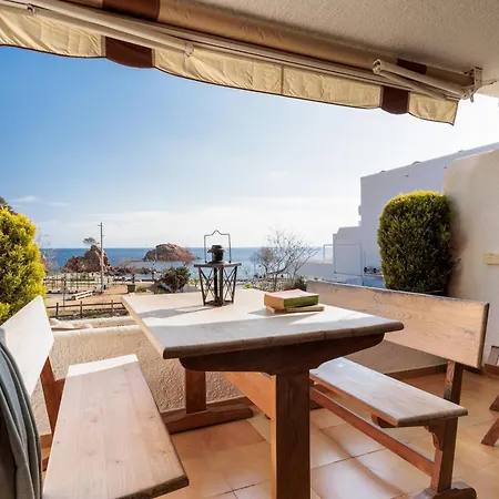 Appartement Lets Holidays Garden House In Front Of The Tossa de Mar