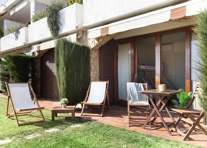 Appartement Lets Holidays Garden House In Front Of The Tossa de Mar
